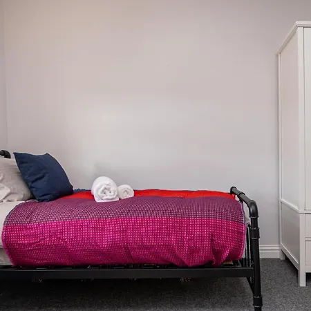 Little Boat: A Modern Beachside Flat Bournemouth Esterno foto